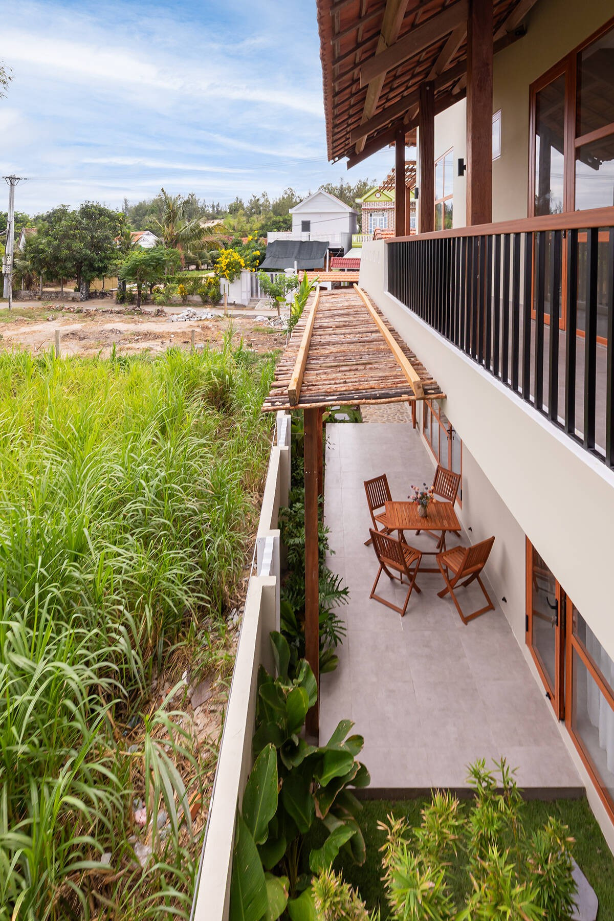 Ngôi nhà chạm vào ký ức bằng ngôn ngữ kiến trúc bản địa - Ảnh 6