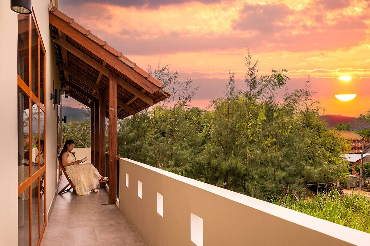 Ngôi nhà chạm vào ký ức bằng ngôn ngữ kiến trúc bản địa - Ảnh 8