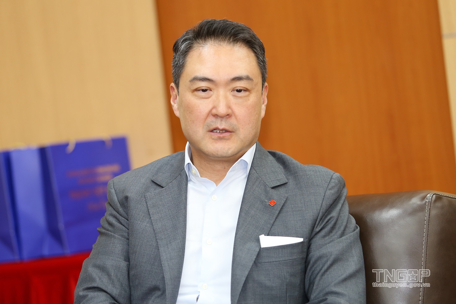 Kinh doanh ảm đạm tại quê nhà, 'đại gia' bán lẻ hàng đầu Hàn Quốc tìm thấy 'mỏ vàng' Việt Nam và quyết định chơi lớn: Mở thêm 2-3 TTTM to như Lotte Mall West Lake Hanoi - Ảnh 2