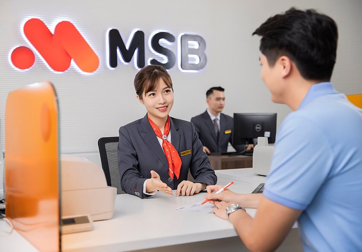 Nhiều ngân hàng muốn lấn sân kinh doanh chứng khoán - Ảnh 1