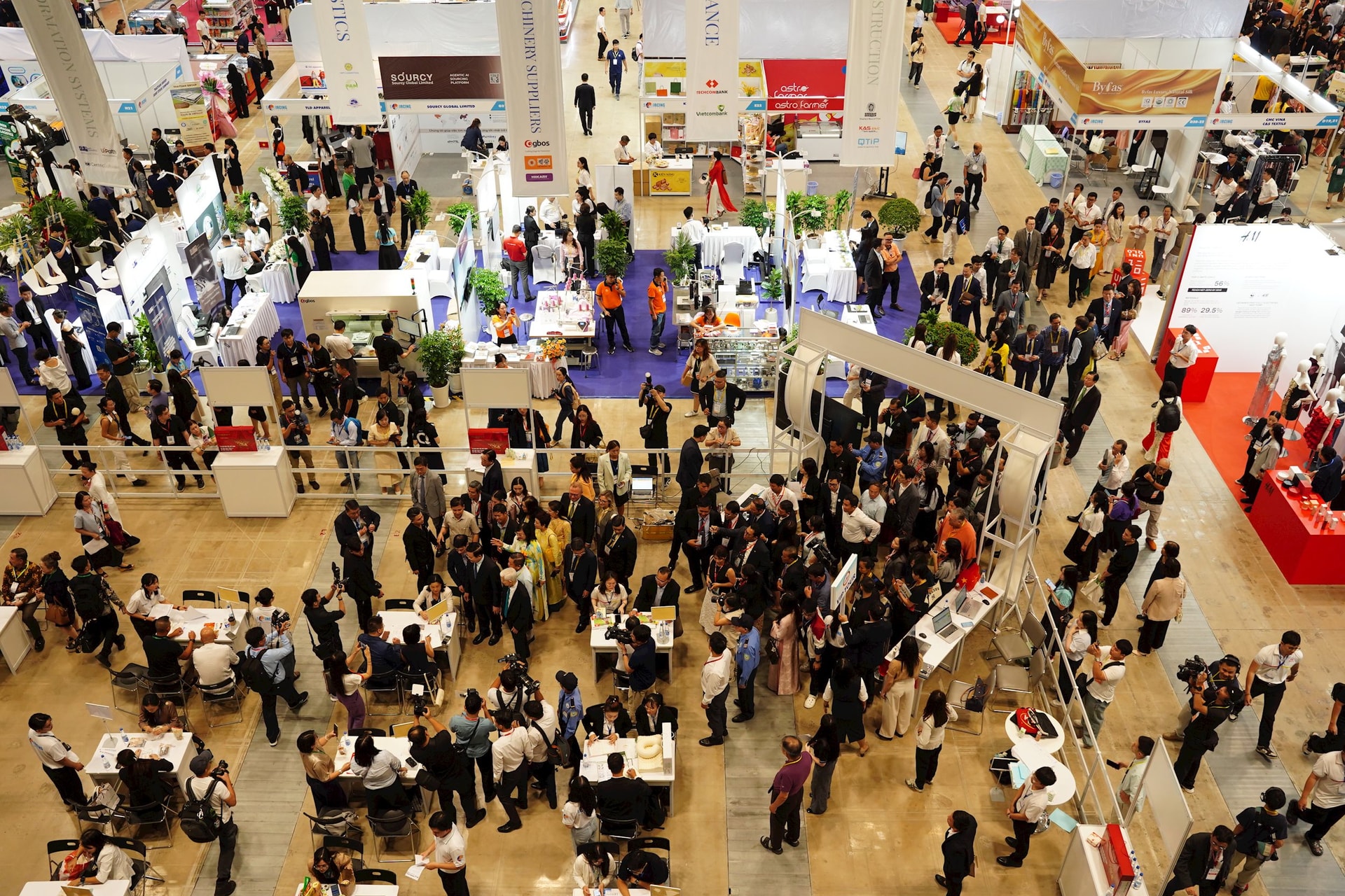 Khai mạc chuỗi sự kiện Hội chợ Du lịch quốc tế Thành phố Hồ Chí Minh 2025 - Ảnh 4