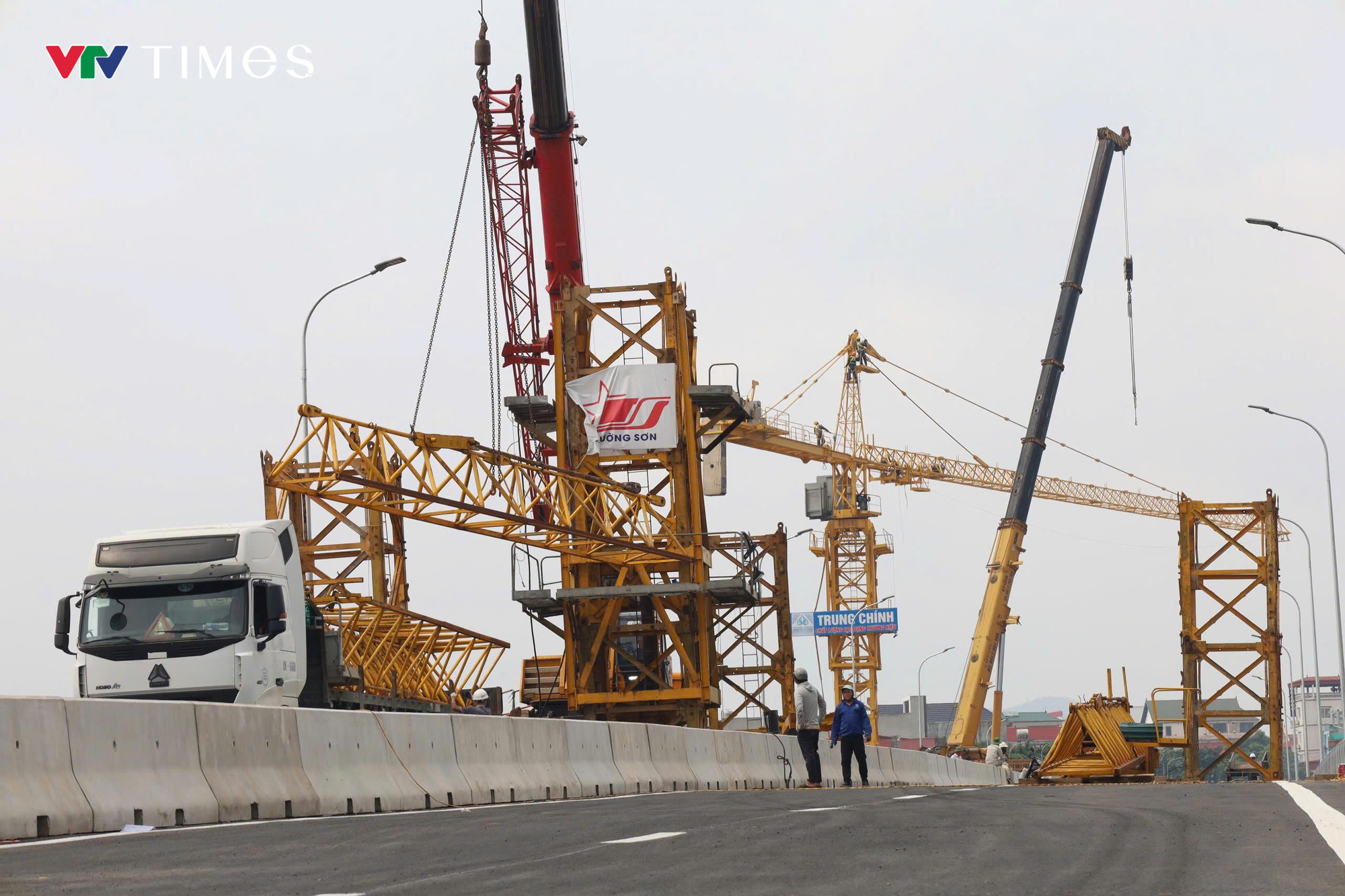 Cầu Phong Châu hoàn thành vượt tiến độ, mở ra kỳ vọng mới - Ảnh 5