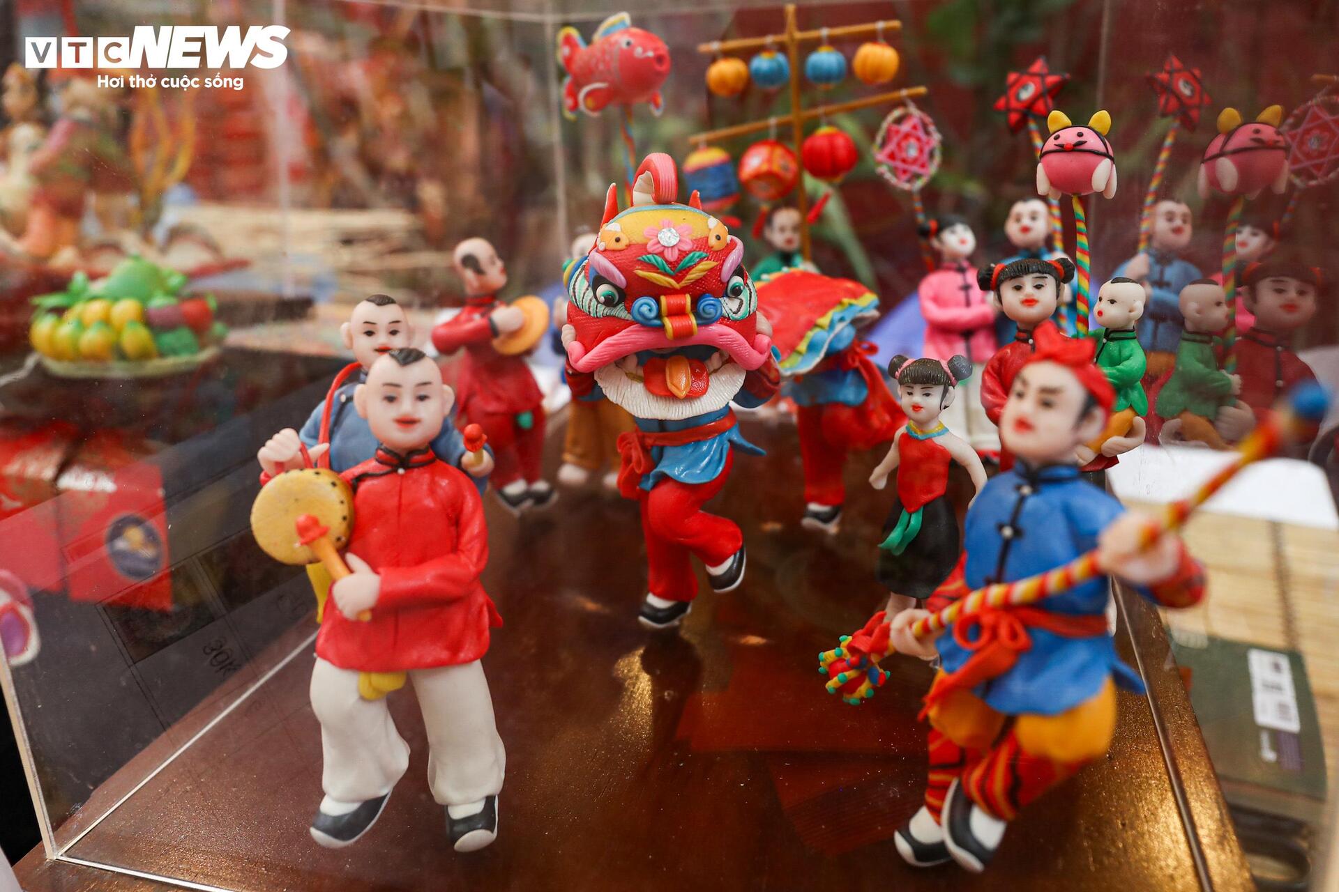 Đồ chơi trung thu thất truyền giá bạc triệu hút khách - Ảnh 10
