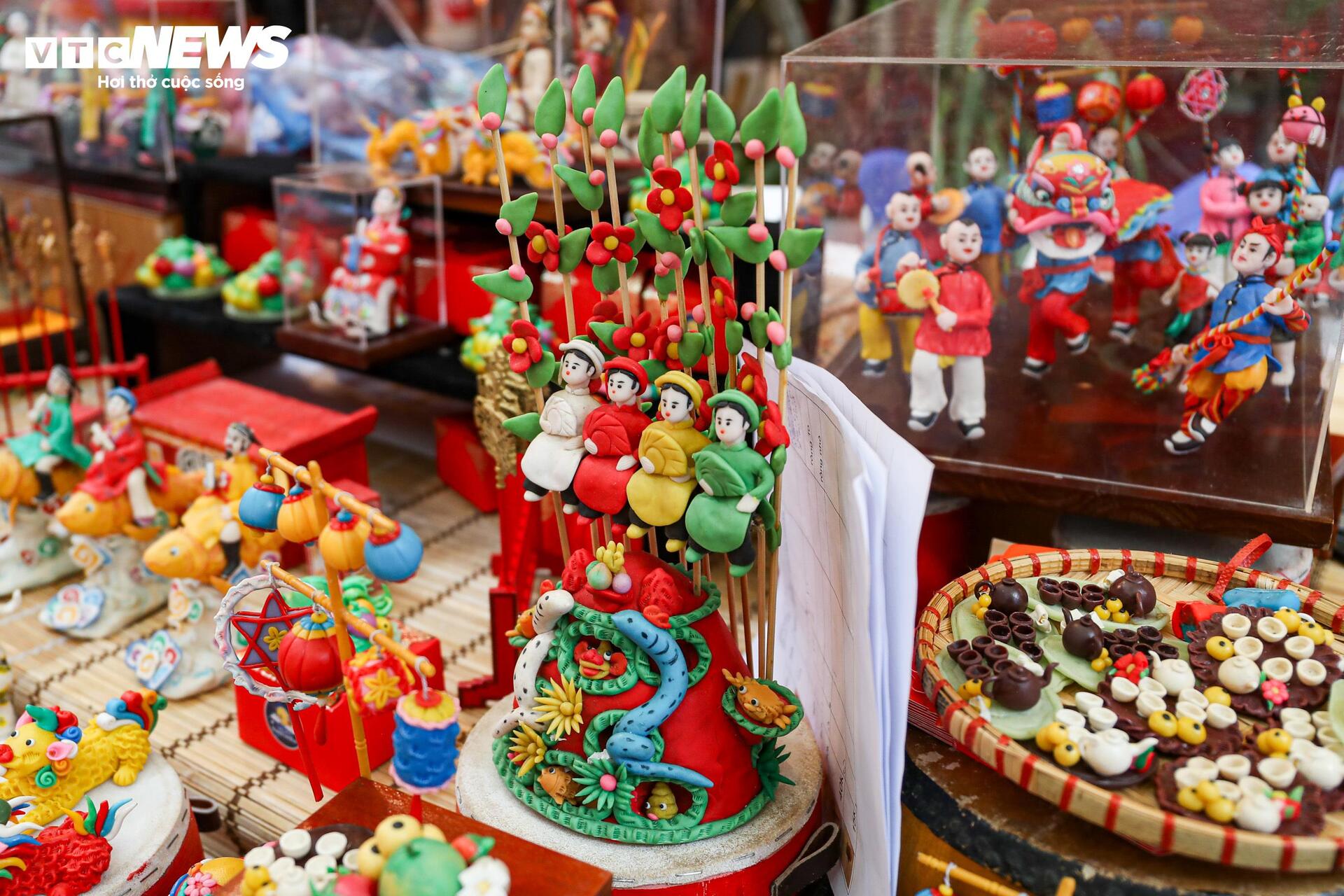 Đồ chơi trung thu thất truyền giá bạc triệu hút khách - Ảnh 14