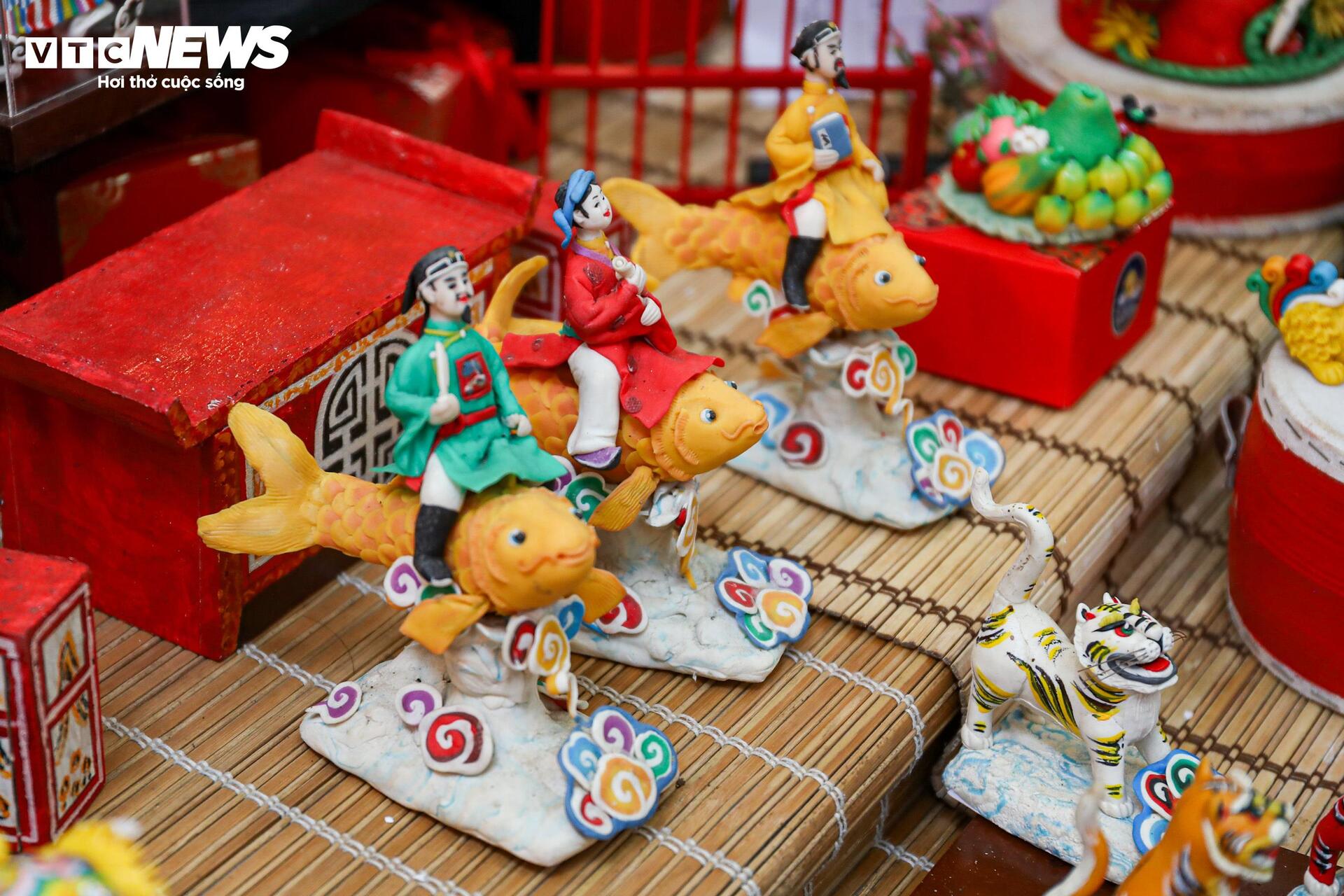 Đồ chơi trung thu thất truyền giá bạc triệu hút khách - Ảnh 13
