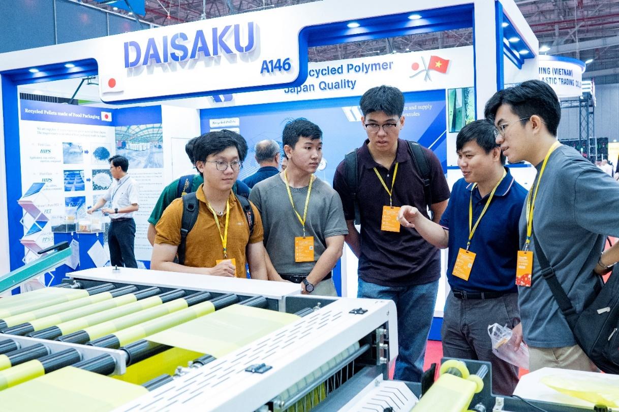 VietnamPlas 2025: Triển lãm hàng đầu về ngành nhựa và cao su - Ảnh 1