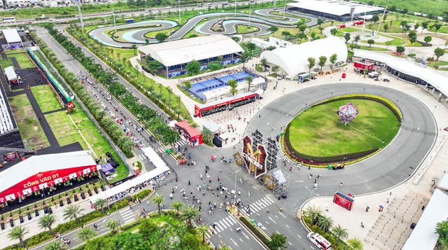 Hàng vạn khán giả hòa nhịp tại The Global City trong Anh Trai Vượt Ngàn Chông Gai - Ảnh 1