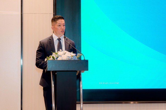 Nâng tầm chuyên môn đội ngũ y tế tiêm chủng và nhà thuốc, Long Châu hợp tác cùng Pfizer (Mỹ) - Ảnh 1