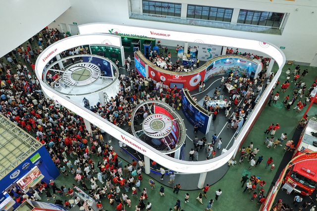 Vingroup nhận giải thưởng "Không gian trưng bày tiêu biểu" tại Triển lãm Thành tựu đất nước - Ảnh 1