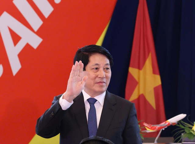 Chủ tịch nước chứng kiến Vietjet nhận bàn giao tàu bay Boeing đầu tiên - Ảnh 1