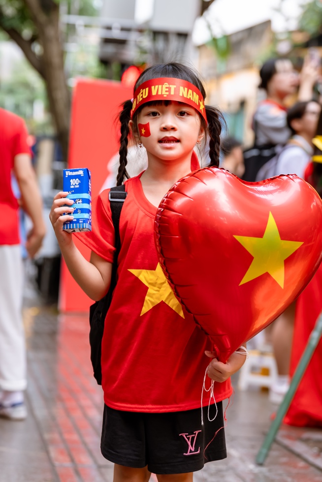 Vinamilk cùng Việt Nam rực rỡ trong ngày hội non sông - Ảnh 11