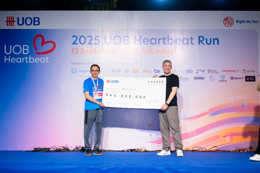 Ngân hàng UOB Việt Nam gây quỹ hơn 940 triệu đồng để nâng cao điều kiện giáo dục số cho trẻ em thông qua Giải chạy bộ UOB Heartbeat Run 2025 - Ảnh 2