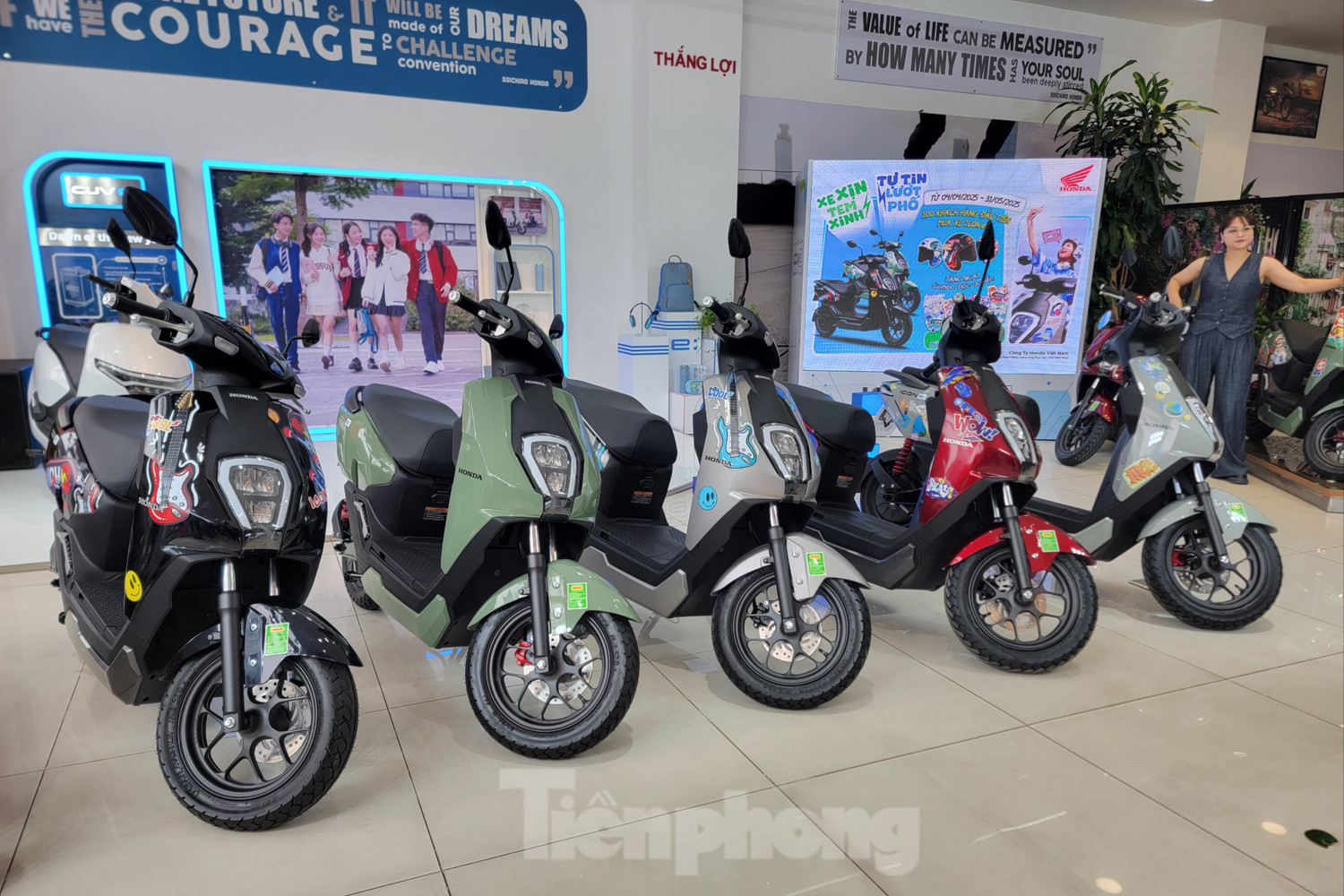 Khách Việt tăng mua xe máy điện - Ảnh 1