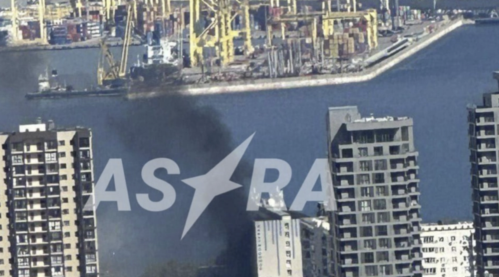 Ukraine tấn công lớn vào Hạm đội Biển Đen của Nga - Ảnh 1