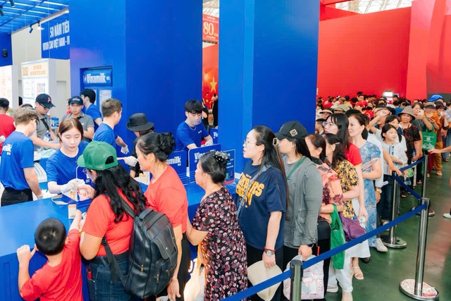 Vinamilk tạo điểm nhấn tại Triển lãm thành tựu đất nước 80 năm - Ảnh 3