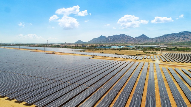 Thấy gì từ việc T&T Group của bầu Hiển thần tốc hoàn thành đường truyền tải điện từ Lào về Việt Nam? - Ảnh 2