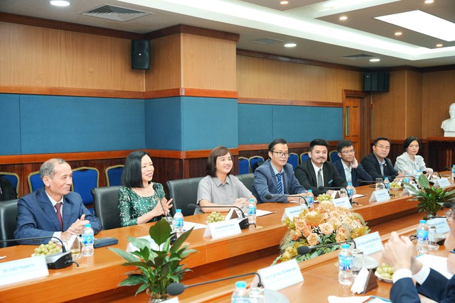 Long Châu hợp tác chiến lược toàn diện cùng Bệnh viện Đại học Y Dược Thành phố Hồ Chí Minh - Ảnh 4