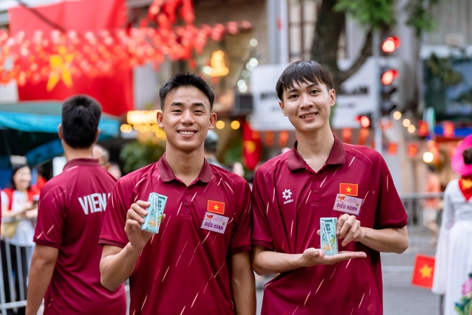 Vinamilk cùng Việt Nam rực rỡ trong ngày hội non sông - Ảnh 5