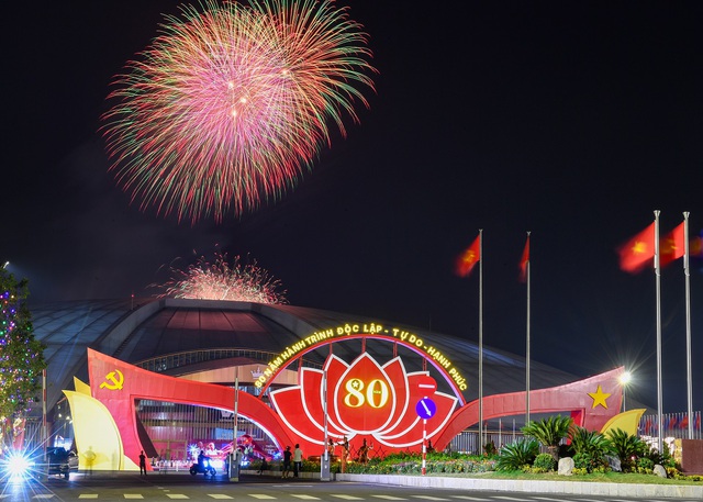 Vingroup nhận giải thưởng "Không gian trưng bày tiêu biểu" tại Triển lãm Thành tựu đất nước - Ảnh 8