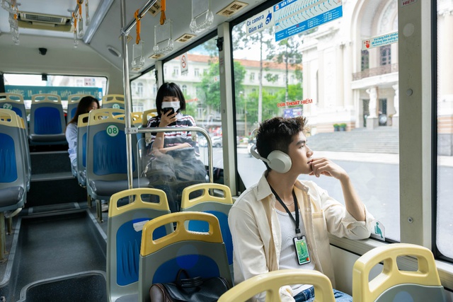 “Một chạm là gần” - Hành trình tân sinh viên “mở khóa” bản đồ TP. HCM - Ảnh 10