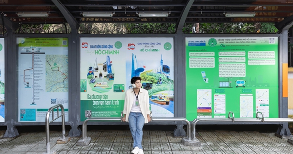 “Một chạm là gần” - Hành trình tân sinh viên “mở khóa” bản đồ TP. HCM