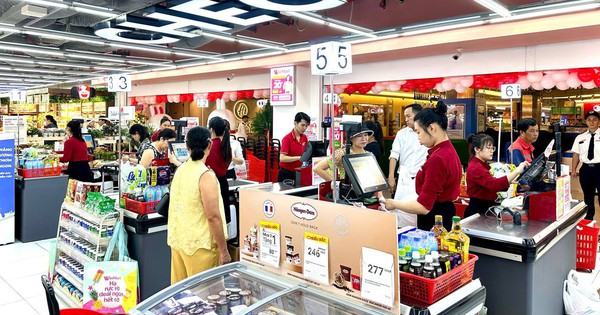 Tháng 8/2025: Sức mua cải thiện, một doanh nghiệp VN30 tăng tốc mở rộng tại nông thôn