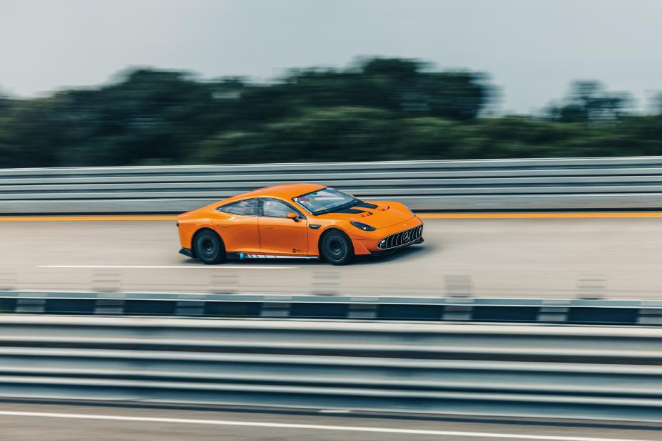 Siêu xe điện mạnh nhất của Mercedes khủng cỡ nào? - Ảnh 4