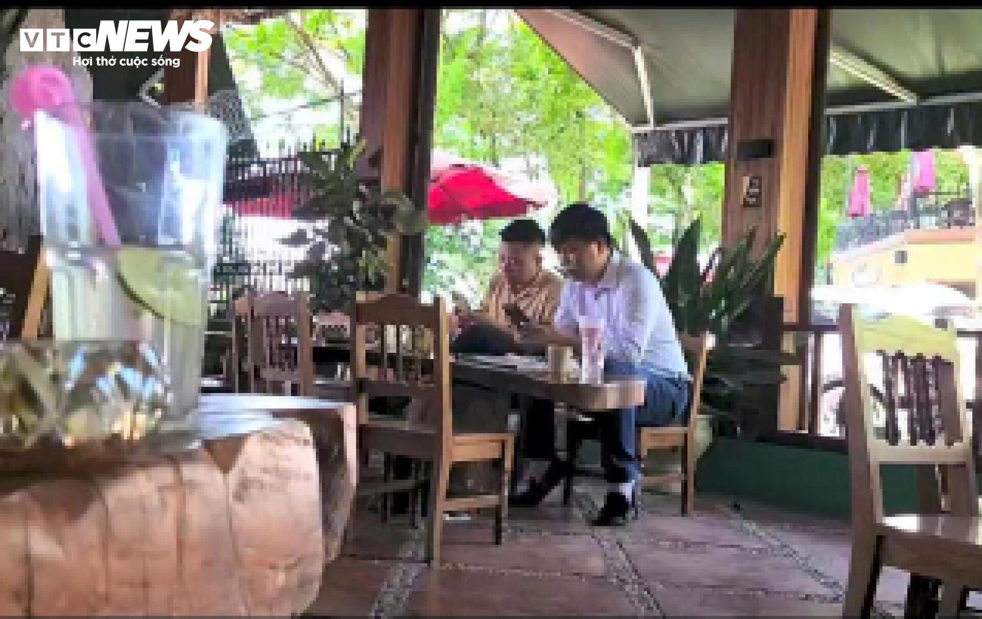 ‘Cò’ giăng lưới bủa vây, người mua nhà xã hội ‘dính’ bất cứ lúc nào - Ảnh 6