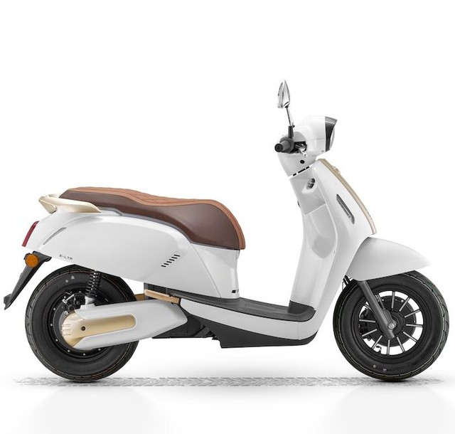 Xe máy điện 'chất' như Vespa: Đi 105 km/lần sạc, có thể lắp đến 2 pin, giá 43 triệu đồng - Ảnh 4