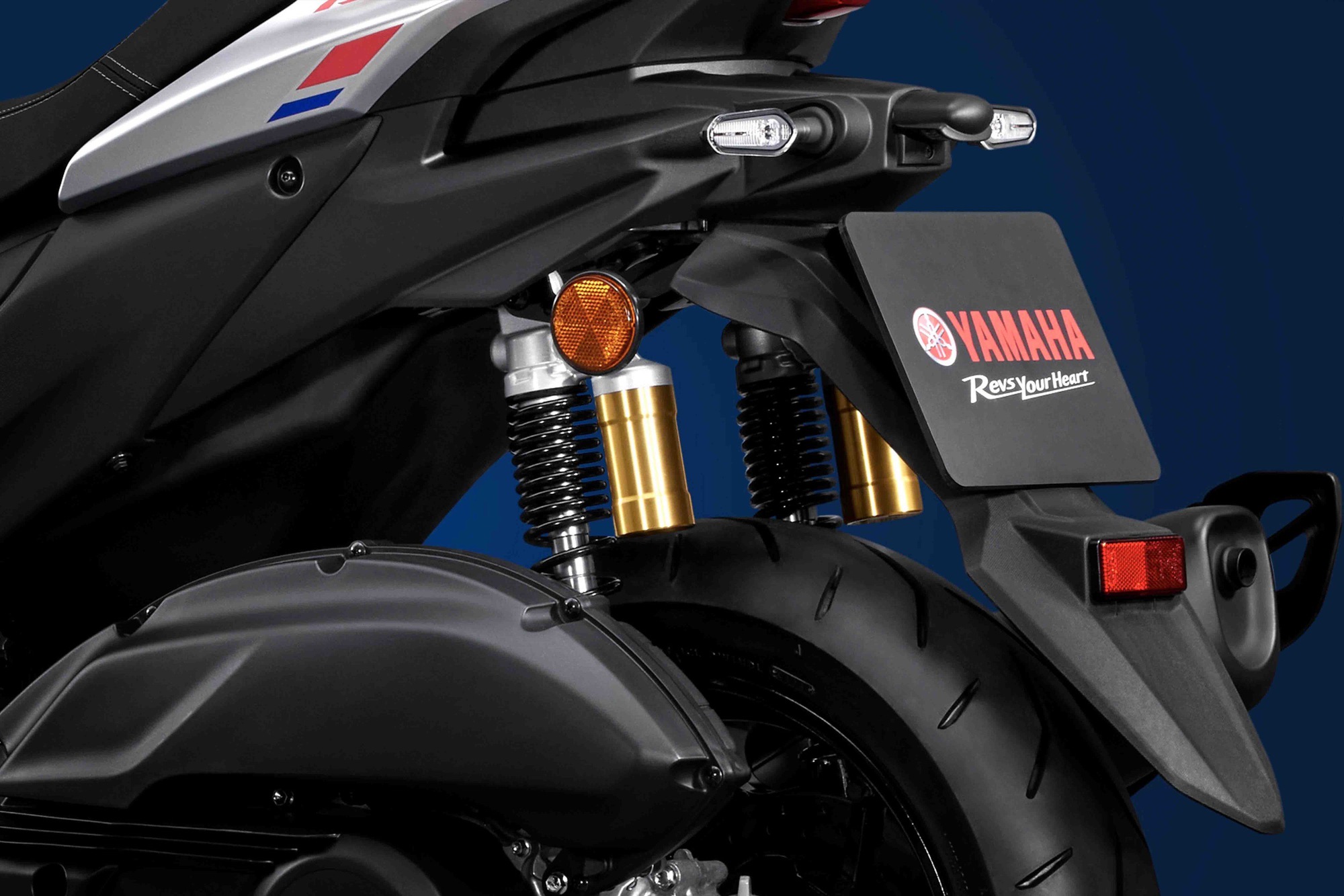 Yamaha ra mắt 'vua xe ga' với loạt nâng cấp cực xịn, giá 71 triệu đồng, sẵn sàng đối đầu Honda Air Blade - Ảnh 4