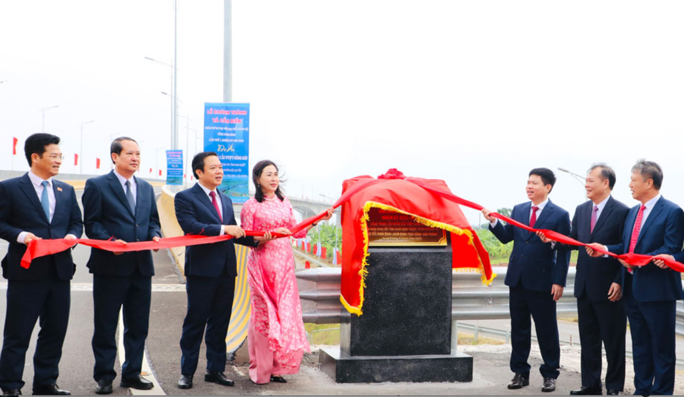Khánh thành đường hơn 5.000 tỷ đồng kết nối Ninh Bình – Hưng Yên – Hải Phòng - Ảnh 1