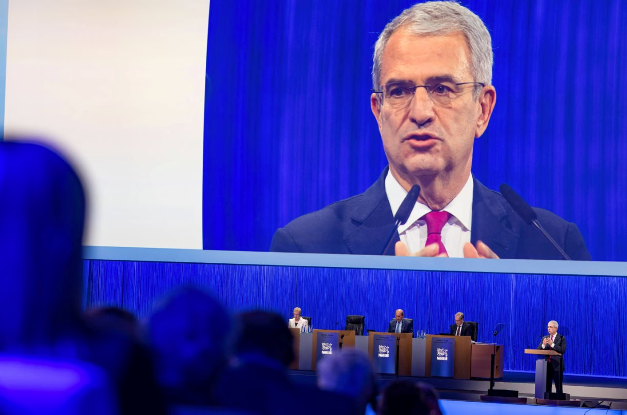 Nóng: CEO Nestlé bị sa thải không bồi thường vì quan hệ tình cảm bí mật với cấp dưới - Ảnh 2