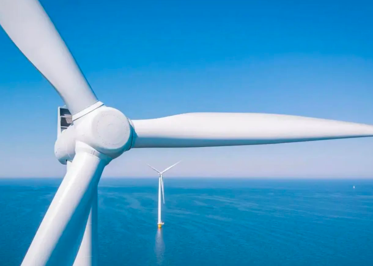 Mỹ, Nhật, châu Âu liên tục thất bại, Trung Quốc làm trong 'phút mốt': Ra mắt 'quái vật' cao bằng toà nhà 60 tầng, chịu được sức gió 200 km/h, cung cấp điện cho 55.000 nhà - Ảnh 1