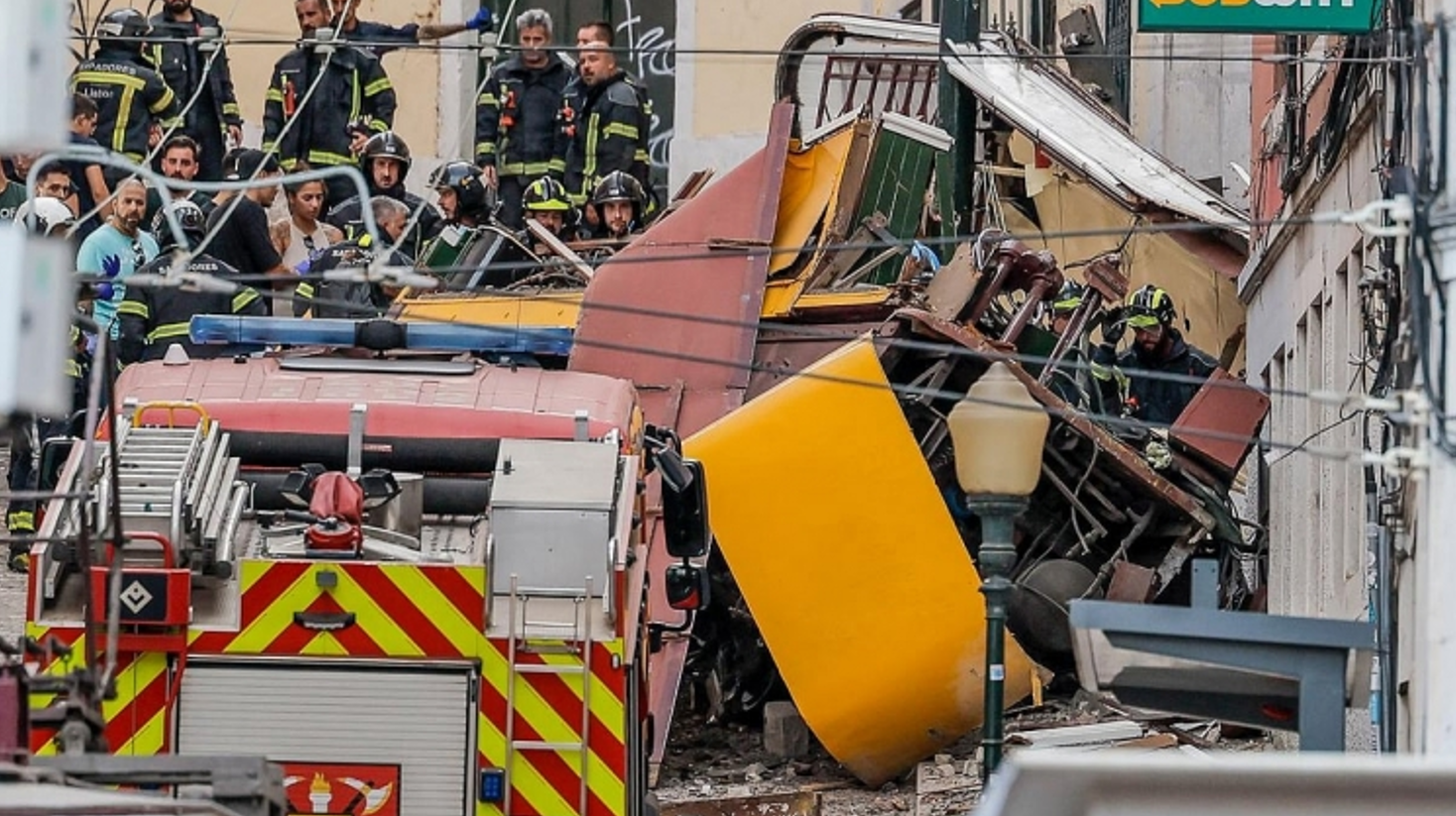 Tuyến tàu điện nổi tiếng Bồ Đào Nha gặp thảm kịch, thương vong hàng loạt - Ảnh 1