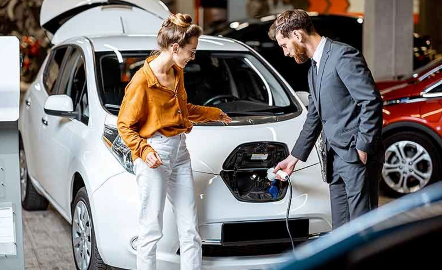 Xe điện cũ thành xu hướng mới, có người mua được với giá chưa đến 150 triệu đồng - Ảnh 1