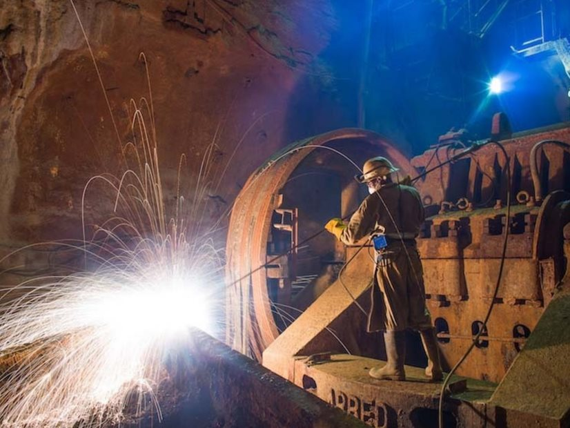 Bị phương Tây trừng phạt, quốc gia chủ chốt của BRICS 'phản đòn': Lập tức siết xuất khẩu loại hàng Mỹ không thể sản xuất, đẩy giá vượt đỉnh 14 năm, thị trường 'cạn khô' nguồn cung - Ảnh 1