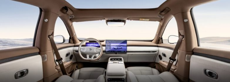 Hãng xe xây nhà máy tại Huế ra mắt sedan điện sạc nhanh trong 12 phút: Một lần sạc đi 630 km, giá khởi điểm hơn 400 triệu đồng - Ảnh 3