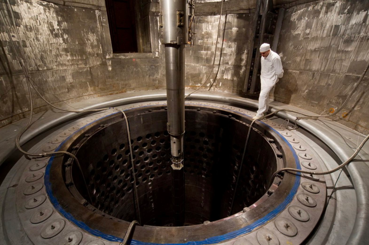 Không phải dầu hay khí đốt, Mỹ và EU ‘nghiện nặng’ một loại hàng hoá của Nga: Moscow chiếm tới 40% thị phần toàn cầu, phương Tây chần chừ không ‘dám’ trừng phạt - Ảnh 1