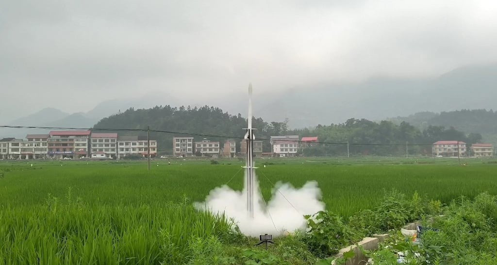 Chàng trai tự chế tên lửa thành công, đỗ luôn vào trường hàng không vũ trụ - Ảnh 3