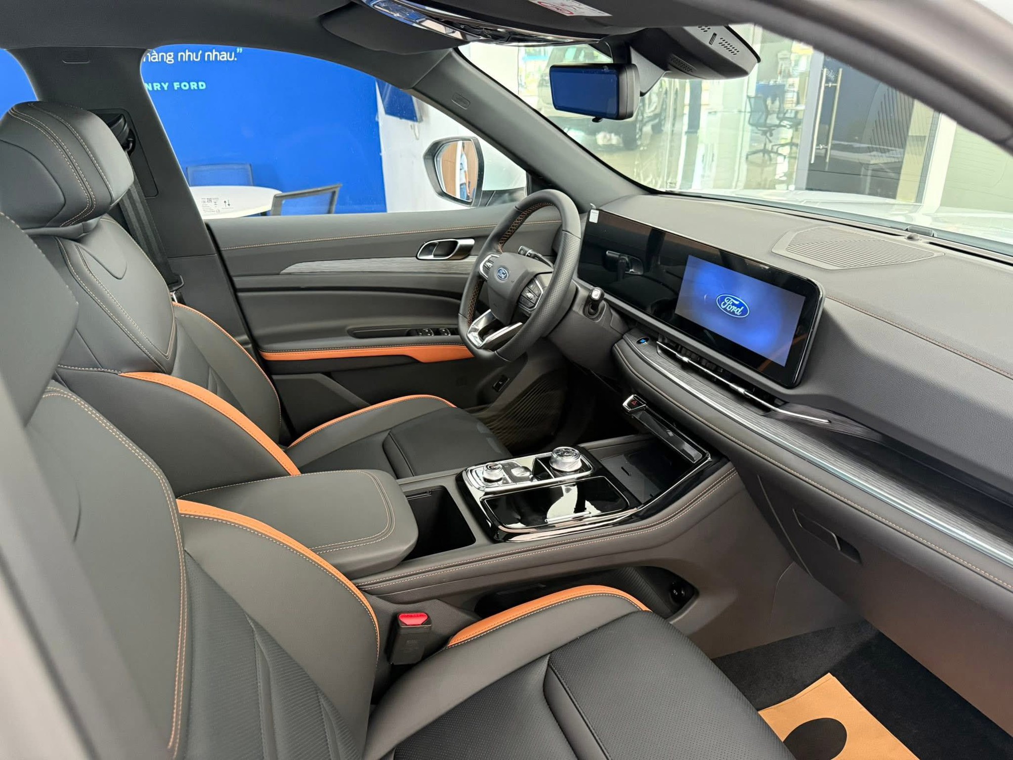 Ford Territory vừa ra mắt đã được đại lý giảm 20 triệu đồng, giá thực tế vẫn chưa đủ làm khó Mazda CX-5 - Ảnh 2