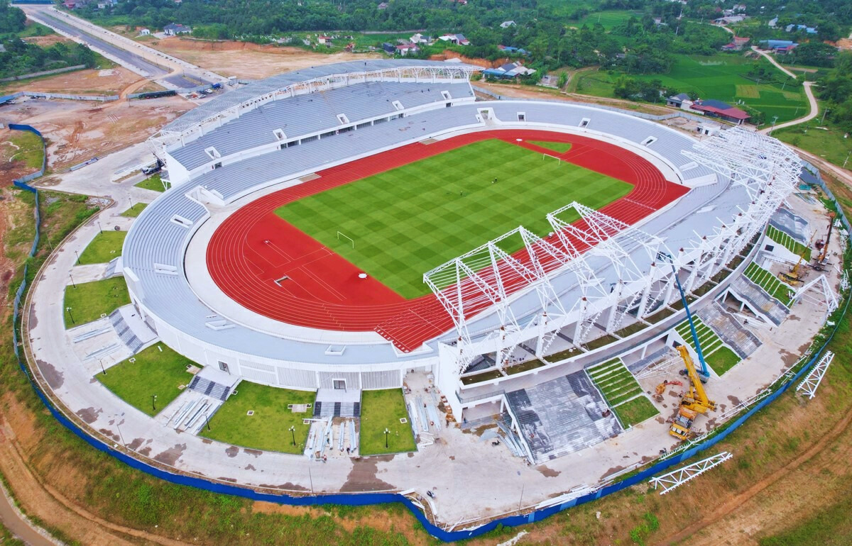 Chuẩn bị hoàn thành sân vận động lớn nhất miền núi phía Bắc: Trị giá hơn 500 tỷ, rộng tương đương sân Hàng Đẫy, đạt tiêu chuẩn quốc tế - Ảnh 1