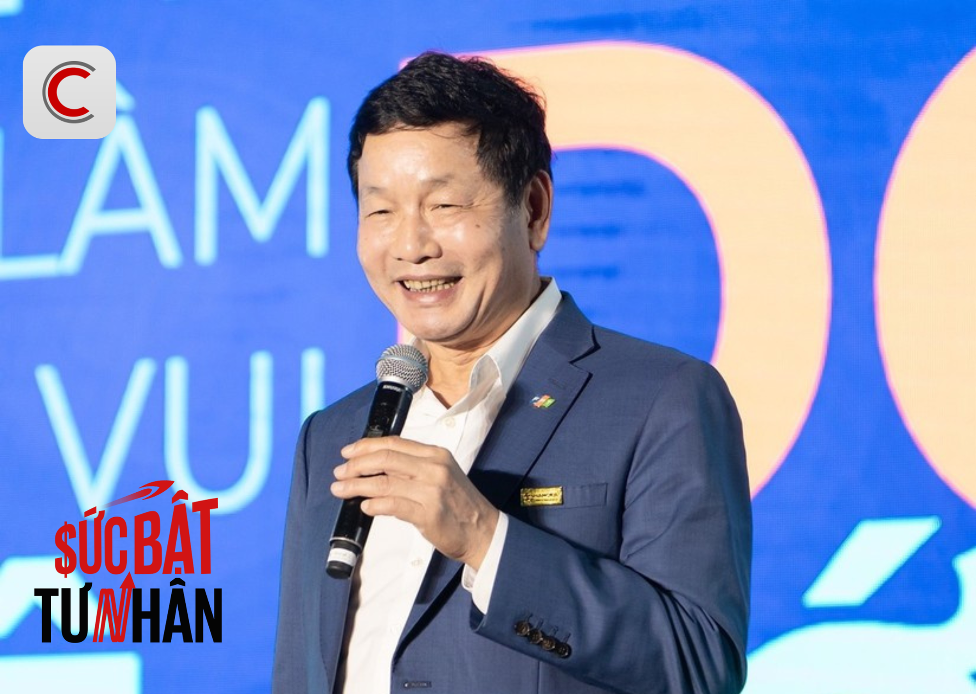 Ông Trương Gia Bình: FPT muốn xây "lớp học đảo ngược", không giảng bài và kiểm tra, học sinh tự học với AI, thầy cô chỉ hướng dẫn và phản biện - Ảnh 1