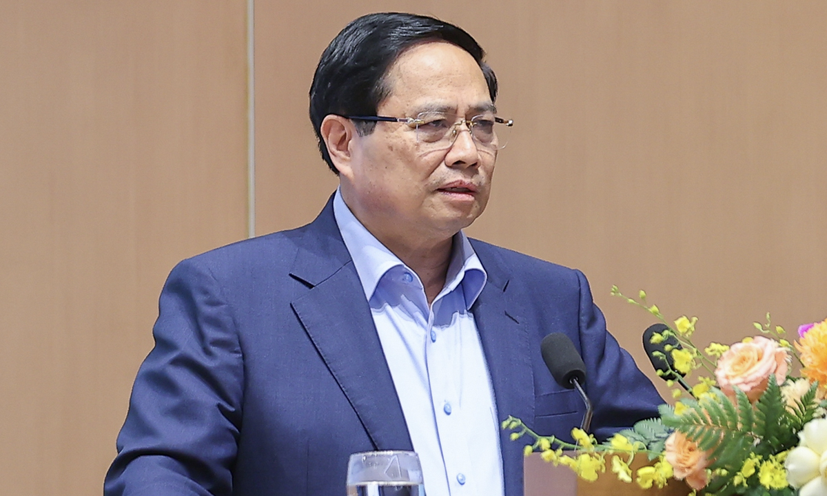 Thủ tướng yêu cầu triển khai ngay đô thị thông minh ở 6 thành phố - Ảnh 1