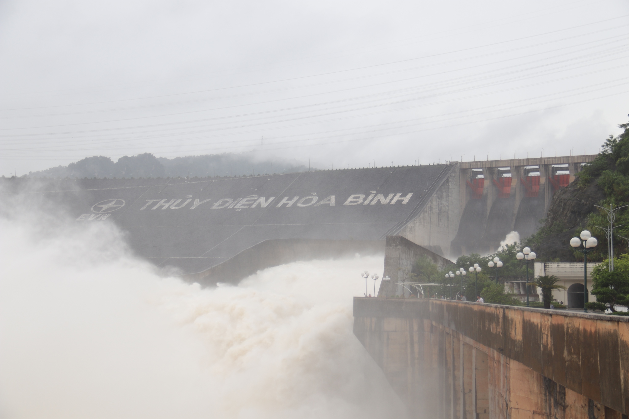 Thủy điện Hòa Bình sắp xả lũ, thông báo khẩn tới 6 tỉnh, thành phố - Ảnh 1