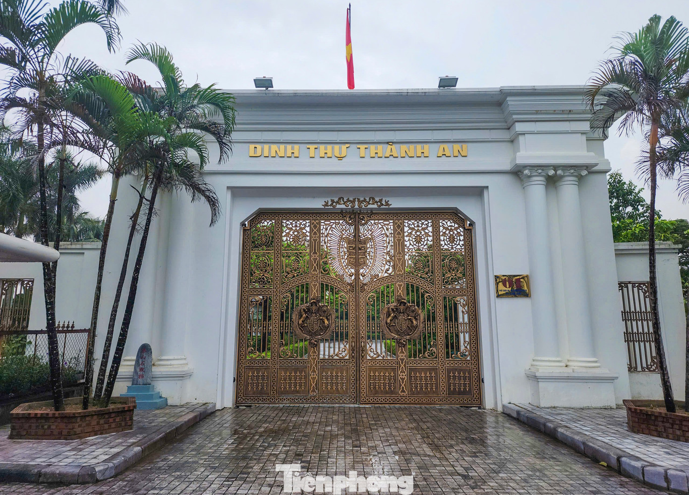 Choáng ngợp khi tận thấy dinh thự hoành tráng 50.000 m2 của ‘Bầu Đoan’ - Ảnh 2