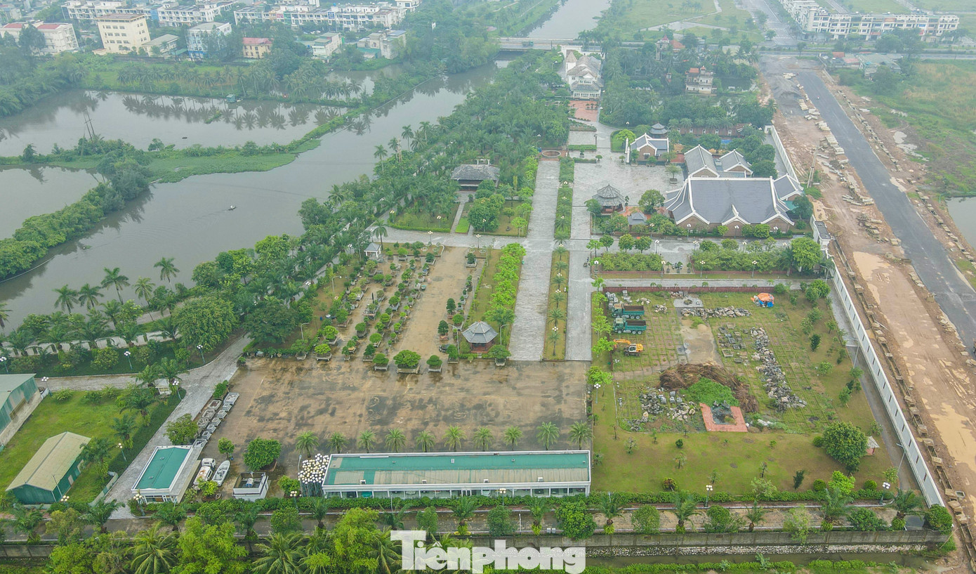 Choáng ngợp khi tận thấy dinh thự hoành tráng 50.000 m2 của ‘Bầu Đoan’ - Ảnh 8