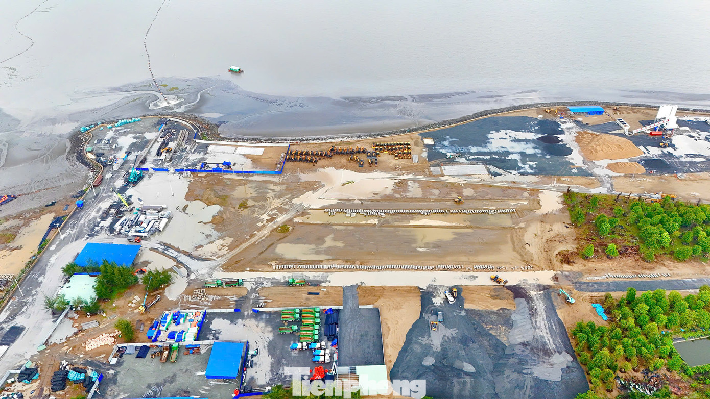 TPHCM thu tiền sử dụng đất tăng đột biến: Mừng hay lo? - Ảnh 1