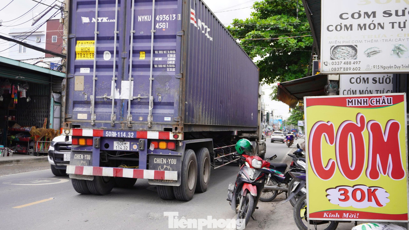 Cận cảnh đoạn đường 'tử thần' ở TPHCM sắp được mở rộng - Ảnh 8