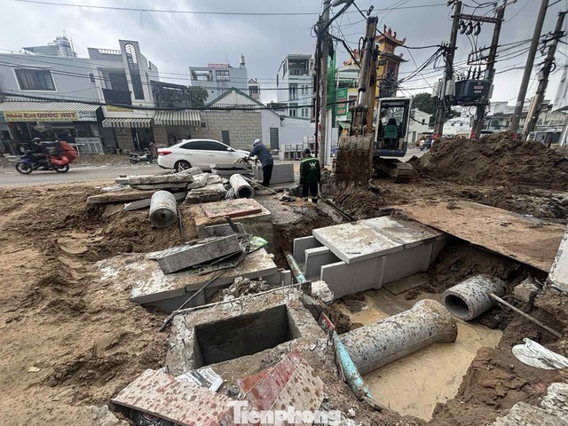 Hiện trạng dự án 'tháo nút cổ chai' đường hơn 1.000 tỷ tại TPHCM sau gần 7 tháng thi công - Ảnh 4