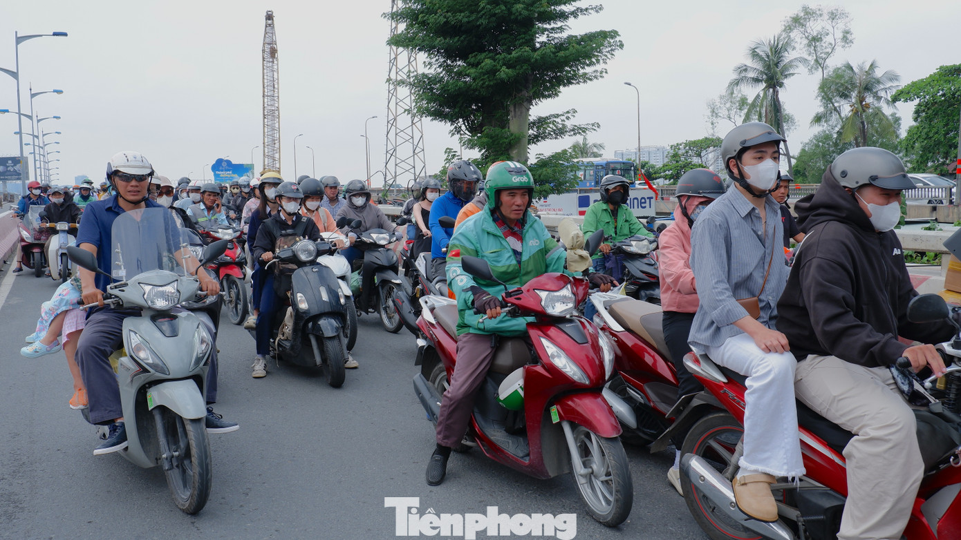 Hiện trạng cầu Bình Triệu 1 sau gần 3 tuần 'thần đèn' nâng tĩnh không - Ảnh 19